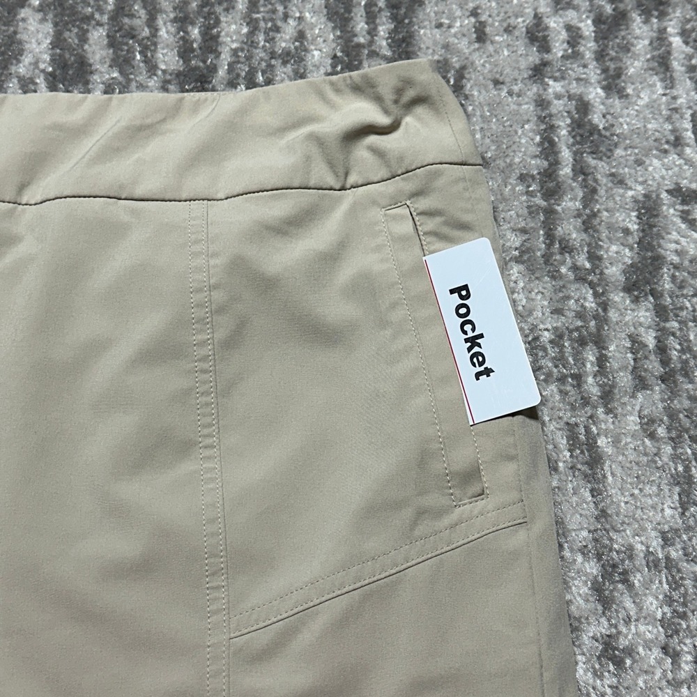 Chico's Zenergy Golf Skort Women Size XL Tan Khaki Excellent Stretch Pockets - Picture 8 of 13